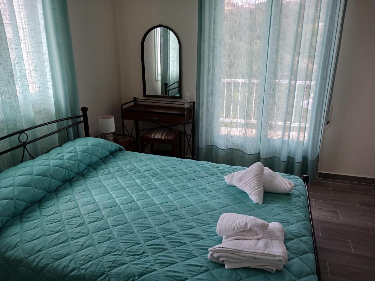 Fiore Rooms Akrotiri  Exterior photo