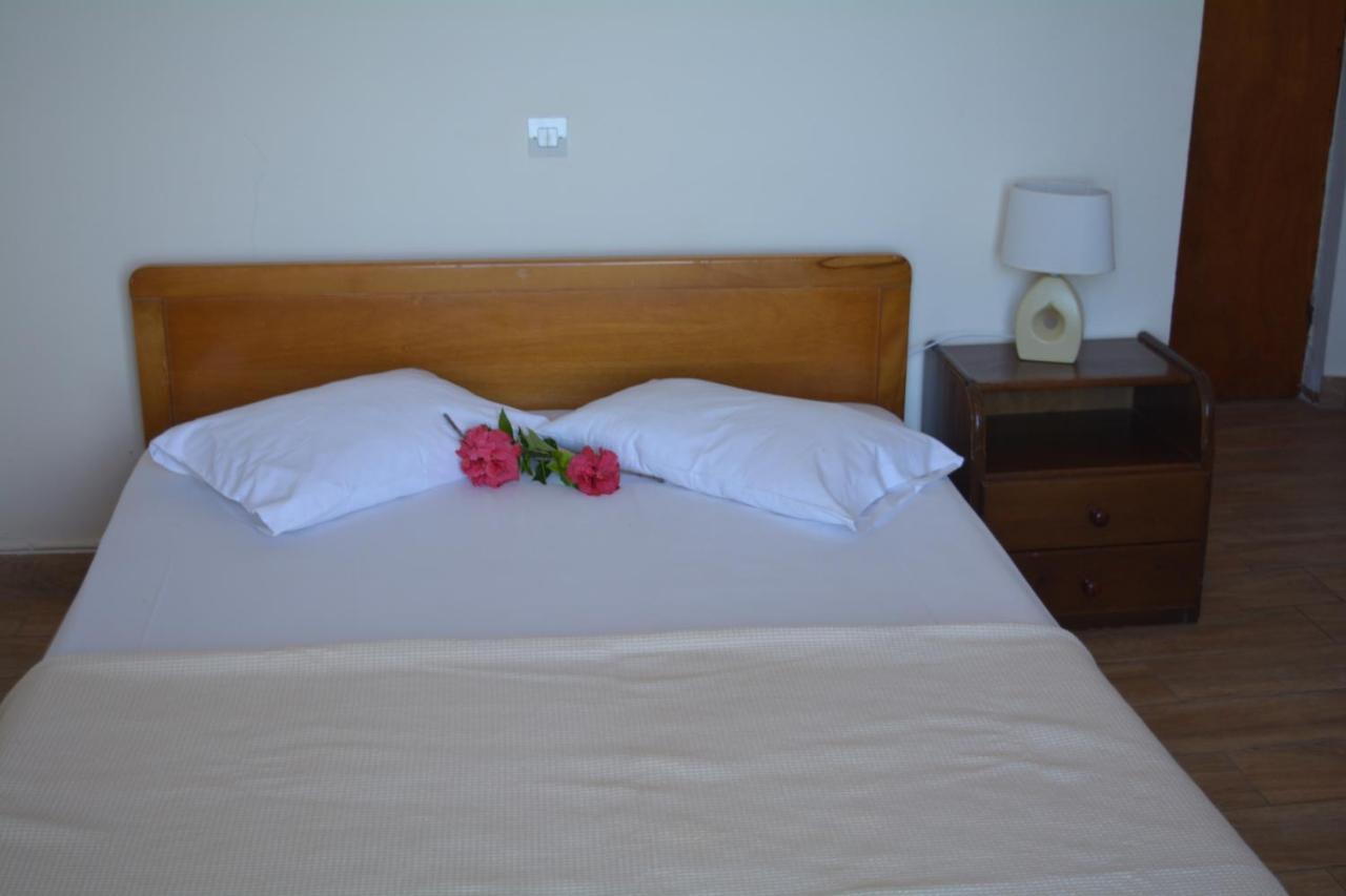 Fiore Rooms Akrotiri  Exterior photo